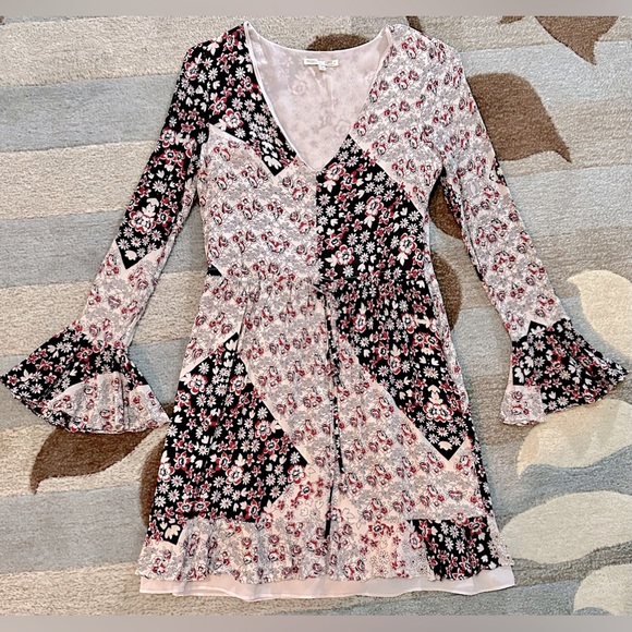 Rebecca Minkoff Long Bell Sleeve June A-line Dress Patchwork Motif Waist Tie - Picture 3 of 8